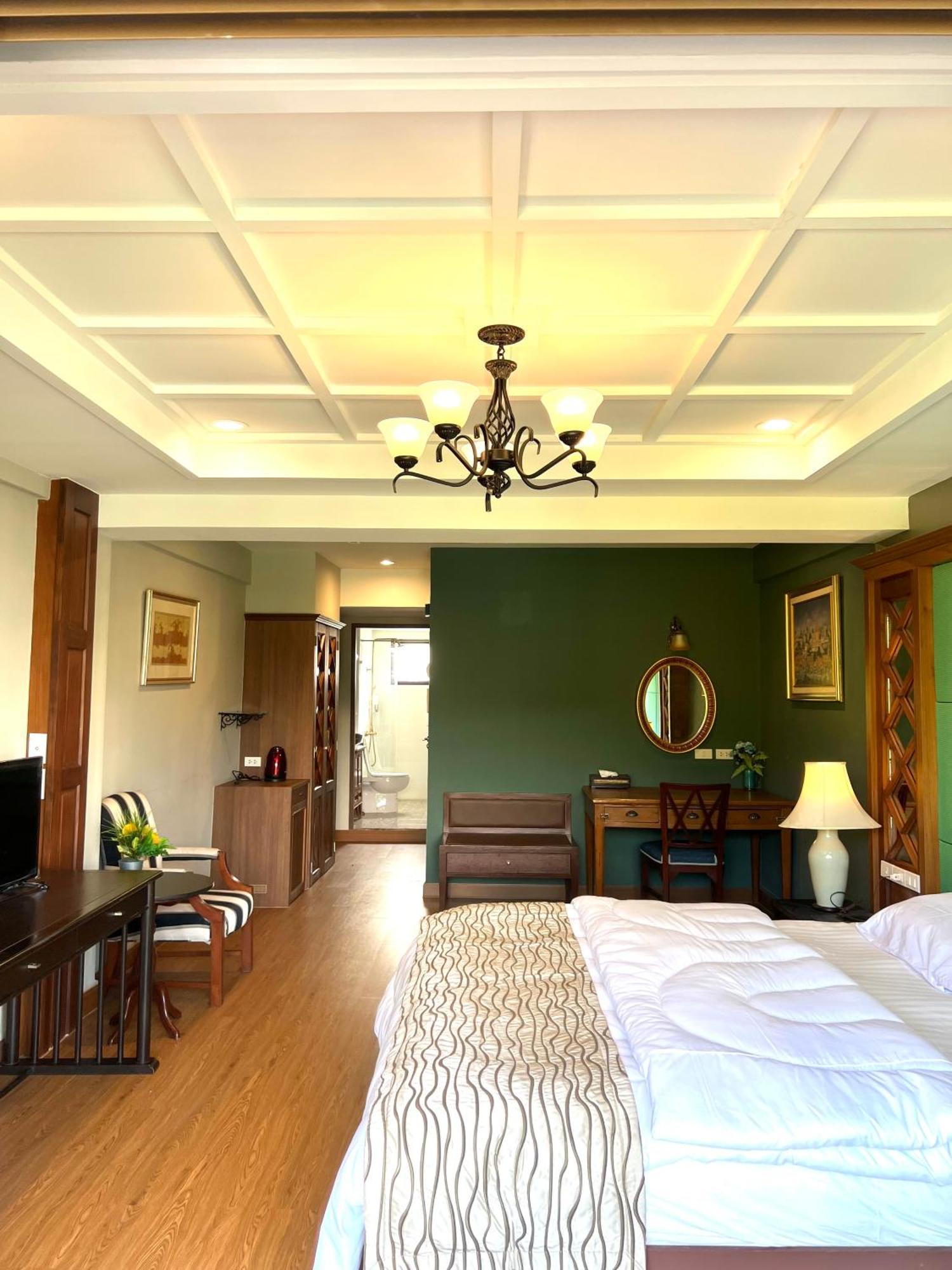 Quinstel Hostel Бангкок Экстерьер фото