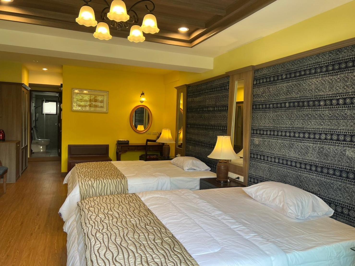 Quinstel Hostel Бангкок Экстерьер фото